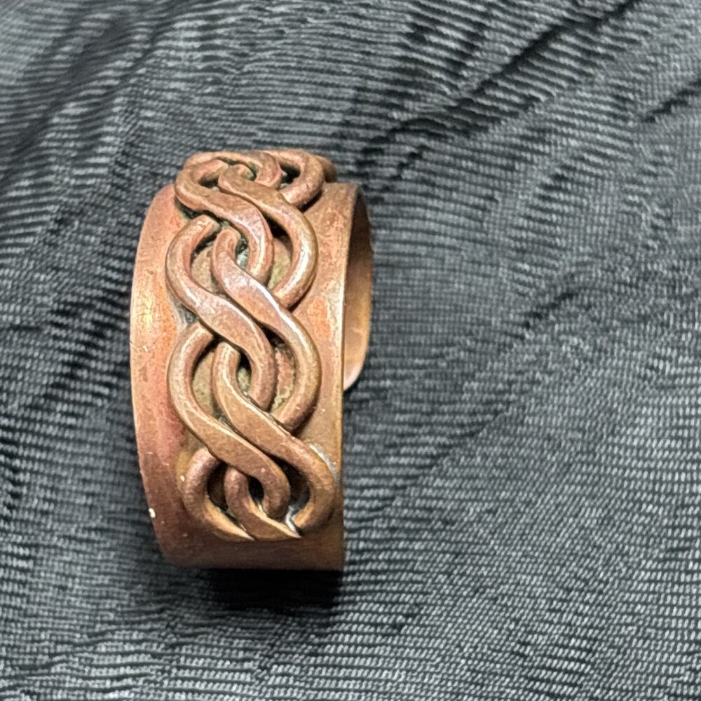 Vintage Hand. Made Artisan Copper Adjustable Ring Swirl Braided Design .5” Wide - Picture 9 of 10